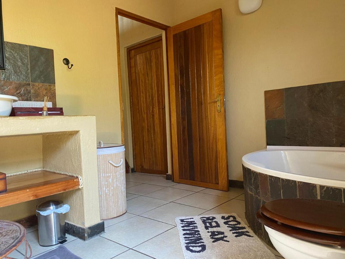Villa The Bush Hut à Hoedspruit Extérieur photo